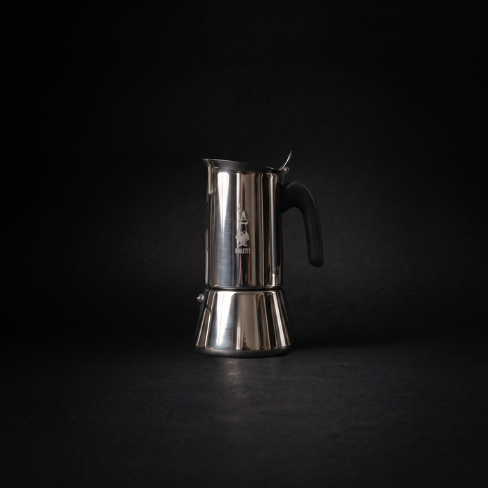 Bialetti Venus Espressokocher aus Edelstahl mit schwarzem Griff, für die Zubereitung von Espresso auf Herdplatten
